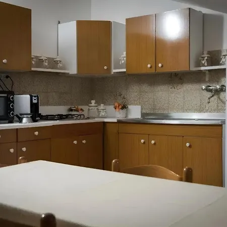 ベッド・アンド・ブレックファスト Santa Maria Valleverde Vicinissimo Clinica L'immacolata チェラーノ