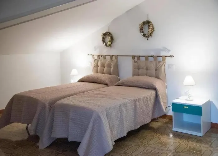 Santa Maria Valleverde Vicinissimo Clinica L'immacolata チェラーノ